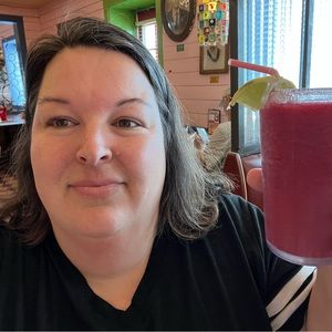 Meet your Posher, Andrea